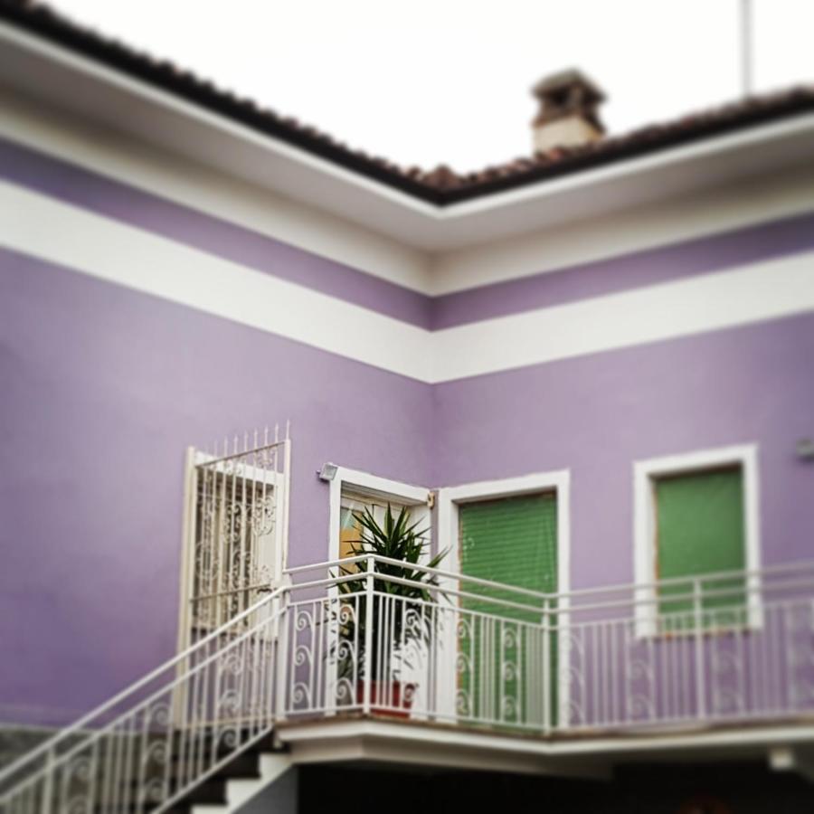 Cortile Gancia - Sweet House Bed and Breakfast Narzole Exteriör bild